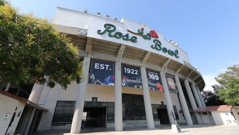 LA Galaxy vs. LAFC El Trafico åpner MLS-sesongen 2023 på Rose Bowl Stadium